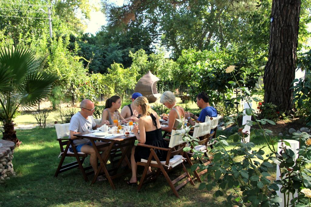 Defne Pension Çıralı Ngoại thất bức ảnh